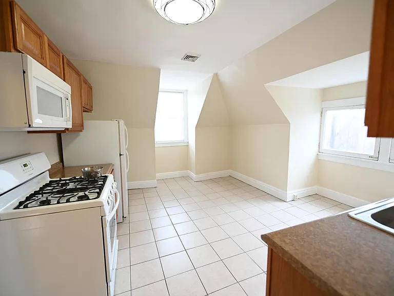 Large eat in Kitchen