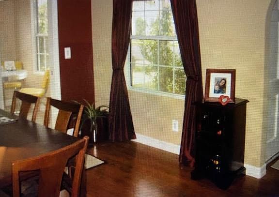 5th image of 4861 49th St