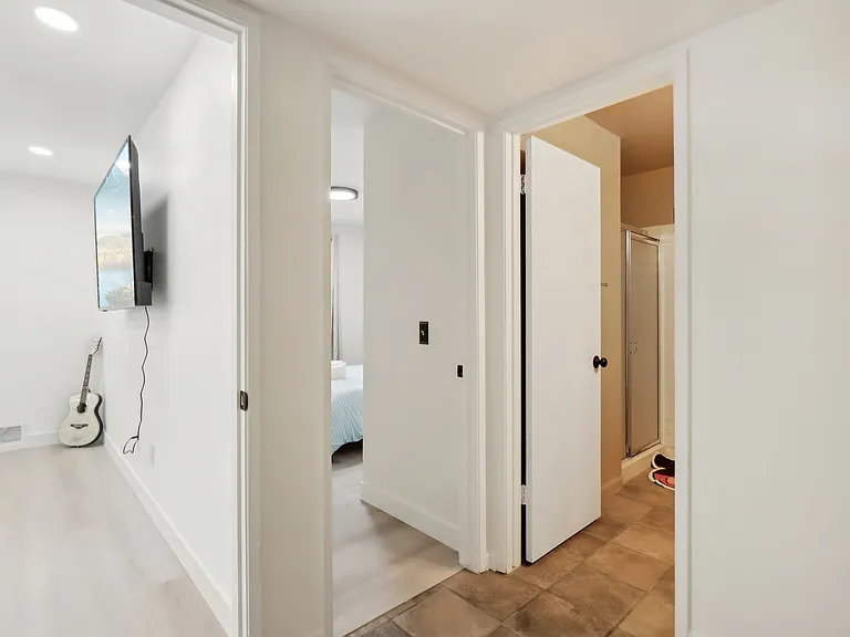 8560 Fern Crest Way — Photo 35