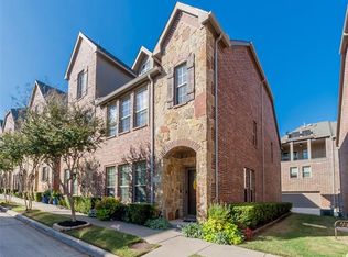 4249 Riverview Dr, Carrollton, TX 75010