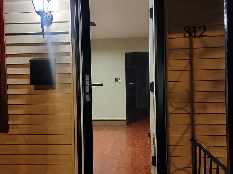1st image of 312 Otter St