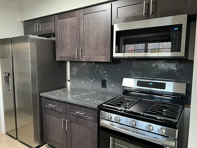 2 bed, 900 sqft, $3,250 — Photo 3