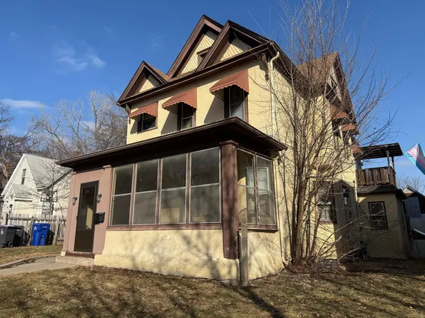 1092 Edgerton St, Saint Paul, MN 55130