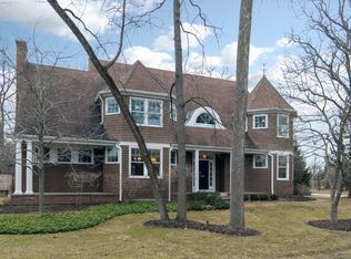 770 Moffett Rd, Lake Bluff, IL 60044