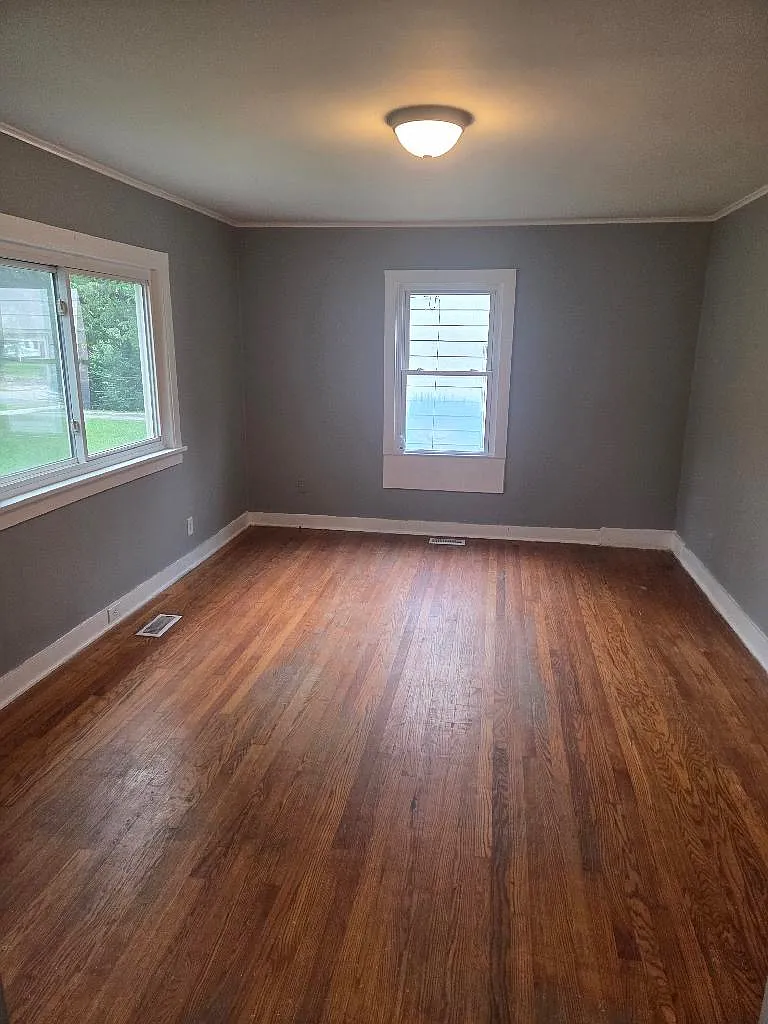 2 bed, 954 sqft, $1,325 — Photo 3