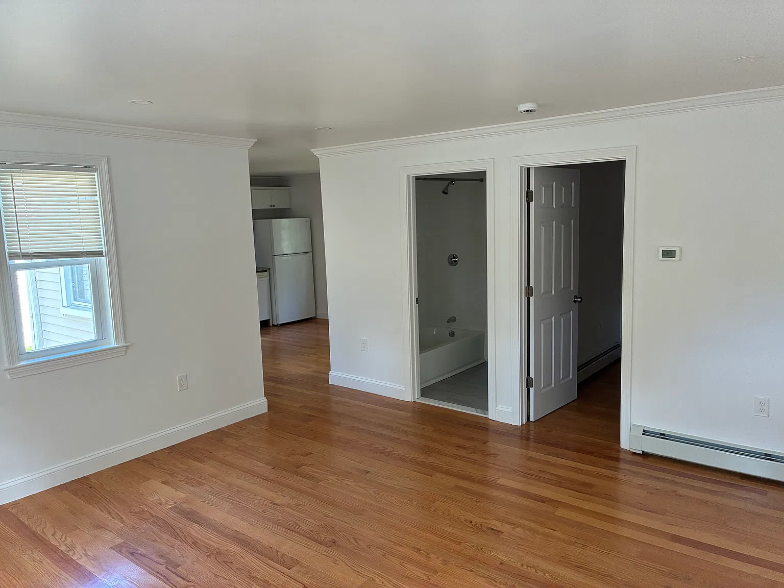 3 bed, $3,400 — Photo 2