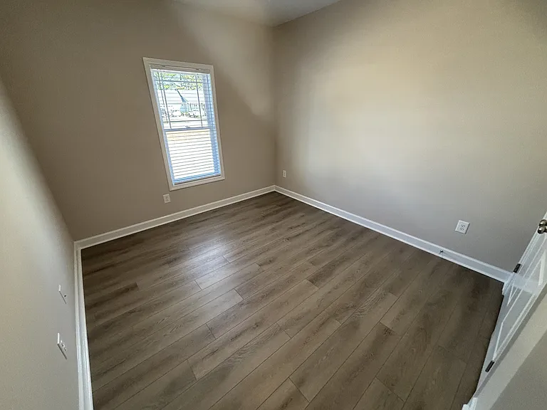 103 Godwin Dr — Photo 13