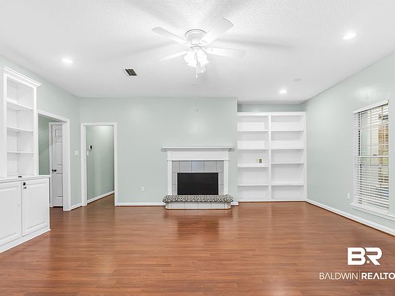 4th image of 5 Lackawanna Ct