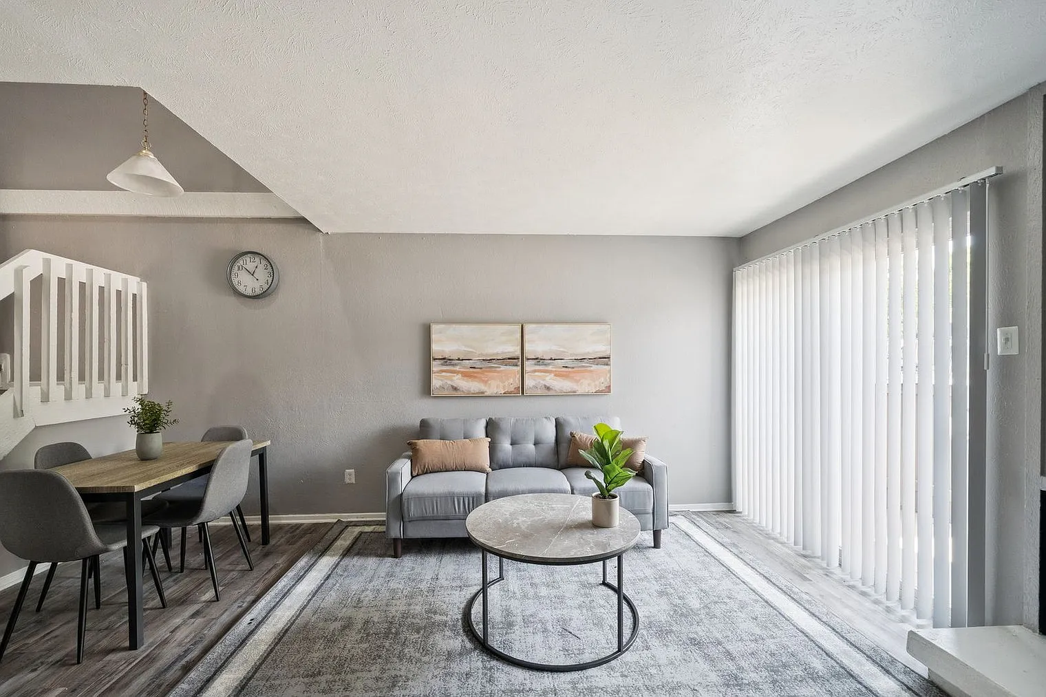 1 bed, 1.0 bath, 871 sqft, $1,528 — Photo 3
