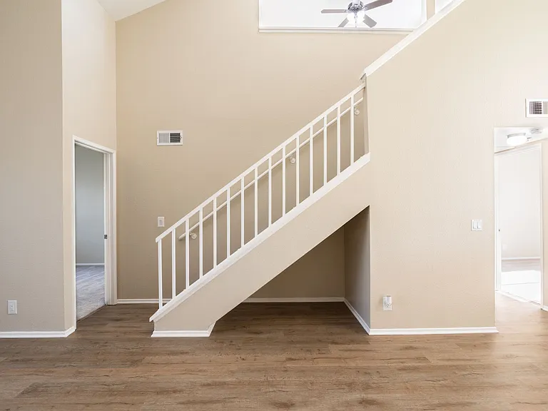 Emerald Ridge Apartments — Photo 47