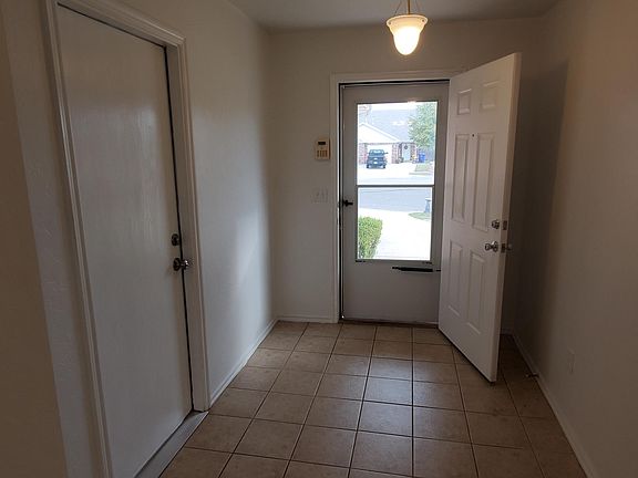 2nd image of 2513 Durham Place Ct