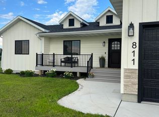 811 S Ibis St, Aberdeen, SD 57401