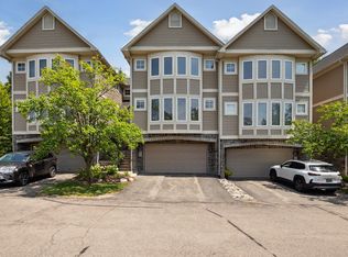 213 Old Creek Dr, Saline, MI 48176