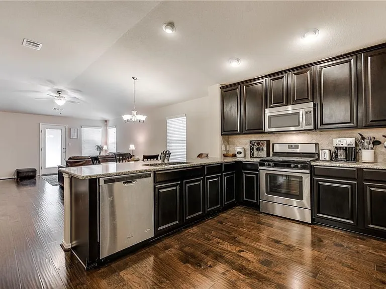341 Wincliff Dr — Photo 9