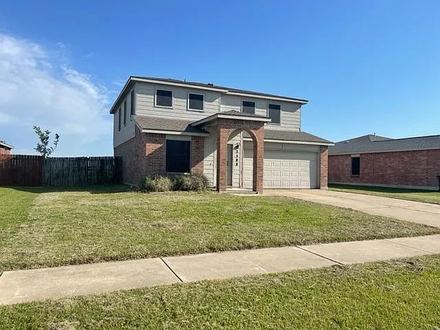3 bed, 2258 sqft, $1,700 — Photo 3