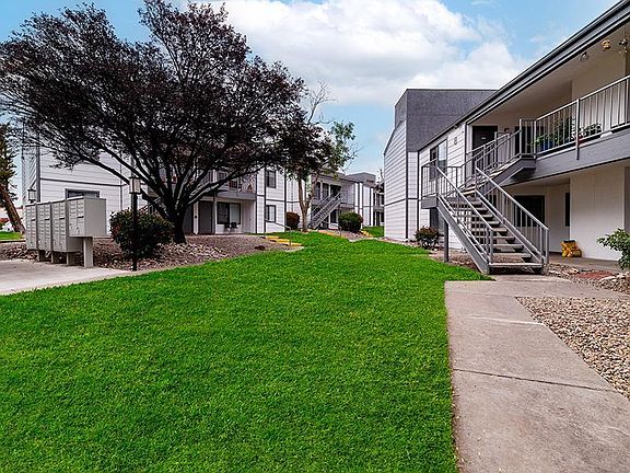 2nd image of 11800 Montgomery Blvd NE APT 2029