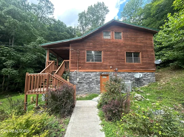 141 Dillon Ln, Caryville, TN 37714