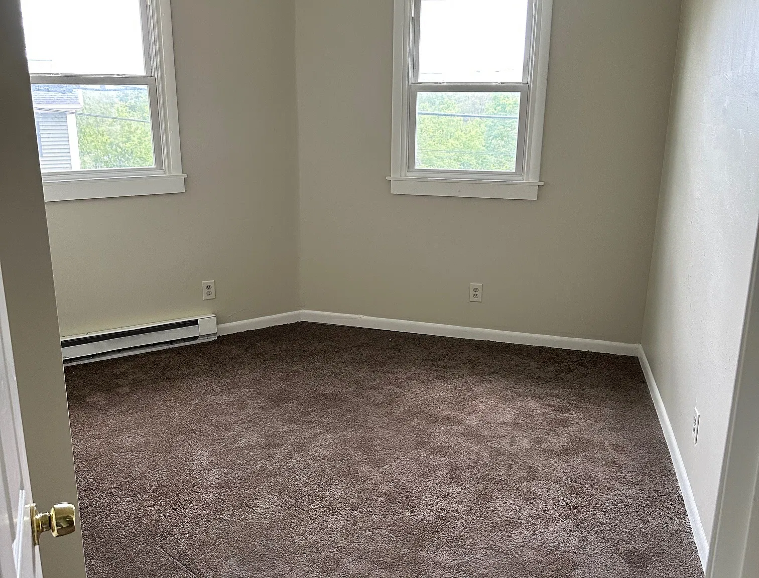 3 bed, 1050 sqft, $1,400 — Photo 4