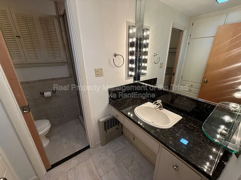 1507 Pinehurst Dr — Photo 2