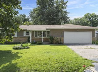 1921 S Saint Charles Ave, Springfield, MO 65804