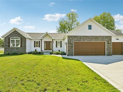533 E Lakewood Dr, Canal Fulton, OH, 44614