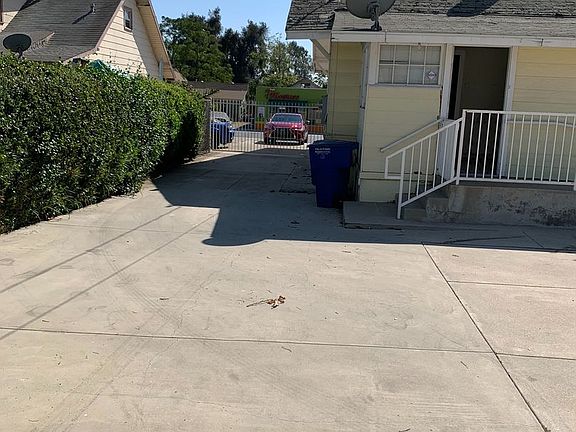 4th image of 741 E Holt Blvd