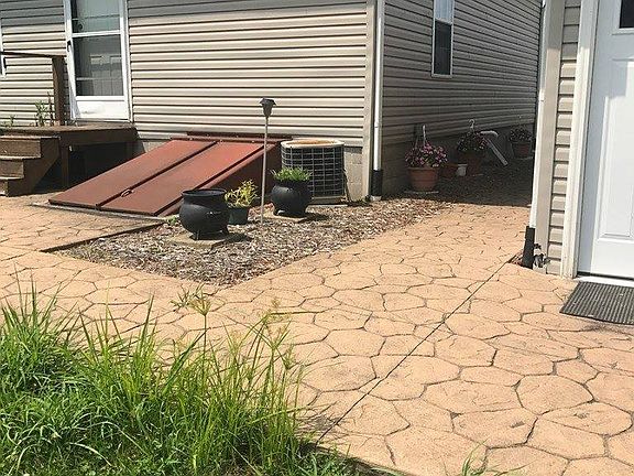 3rd image of 1275 Township Road 353