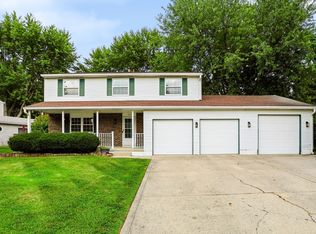 415 Meadowview Ln, Greenwood, IN 46142