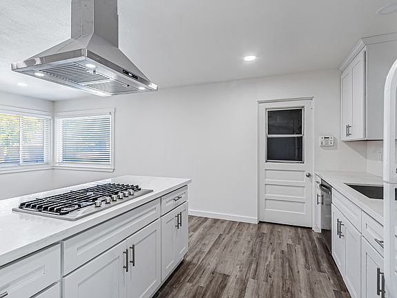 3rd image of 2158 San Rafael Ave