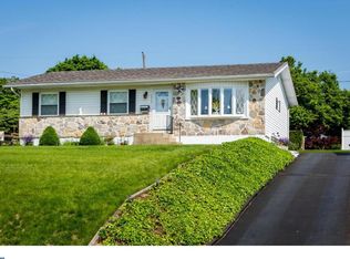 1917 Garfield Ave, West Lawn, PA