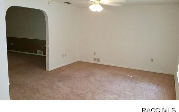 3rd image of 518 Poinsettia Ave