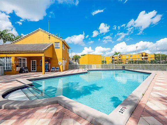 4th image of 9735 Fontainebleau Blvd #G106