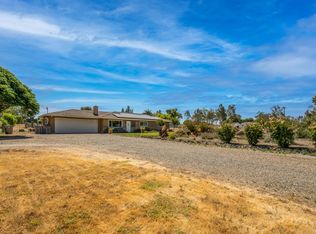 9528 N Fowler Ave, Clovis, CA 93619