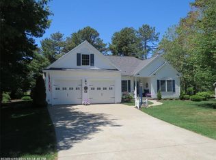 18 Long Cove Dr, Old Orchard Beach, ME 04064
