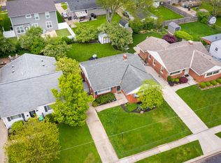7812 Greenbriar Ln, Cincinnati, OH 45243