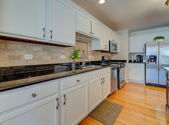 5th image of 3180 Foxridge Ct