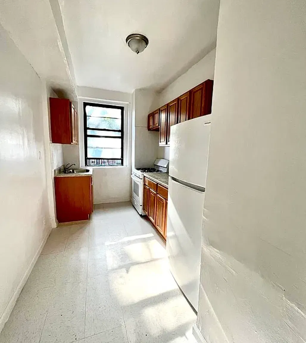 37-42 86th Street — Photo 3