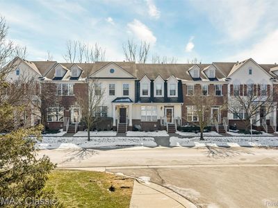 8114 Heron Hills Dr, Walled Lake, MI, 48390