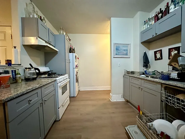 12 Glenville Ave #1 — Photo 4