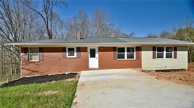 1st image of 2422 Twin Ave