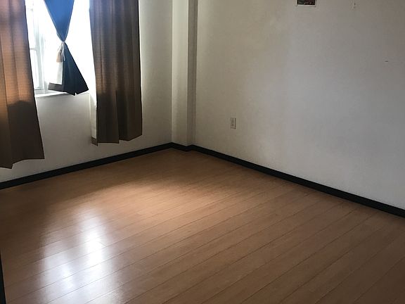 3rd image of 15600 NW 7th Ave APT 815