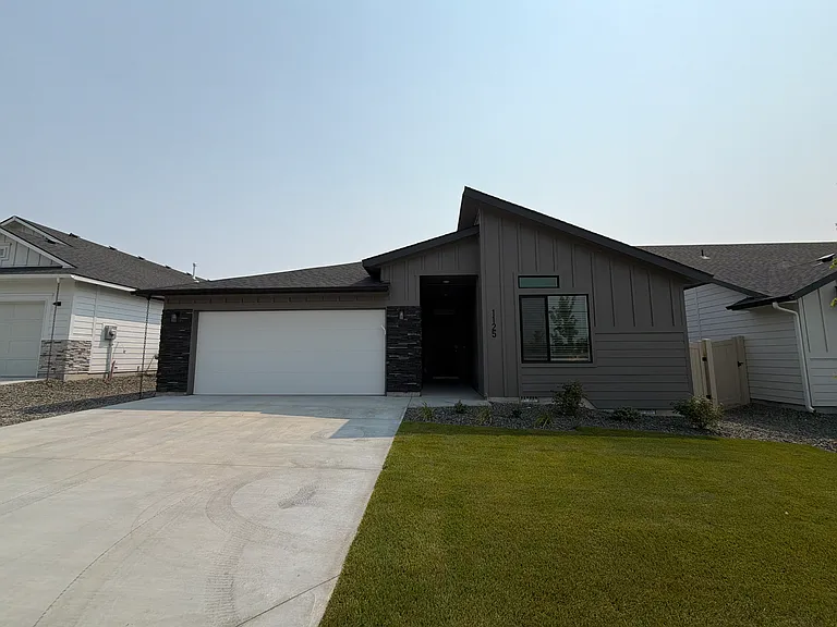 1125 W Jasper St — Photo 1