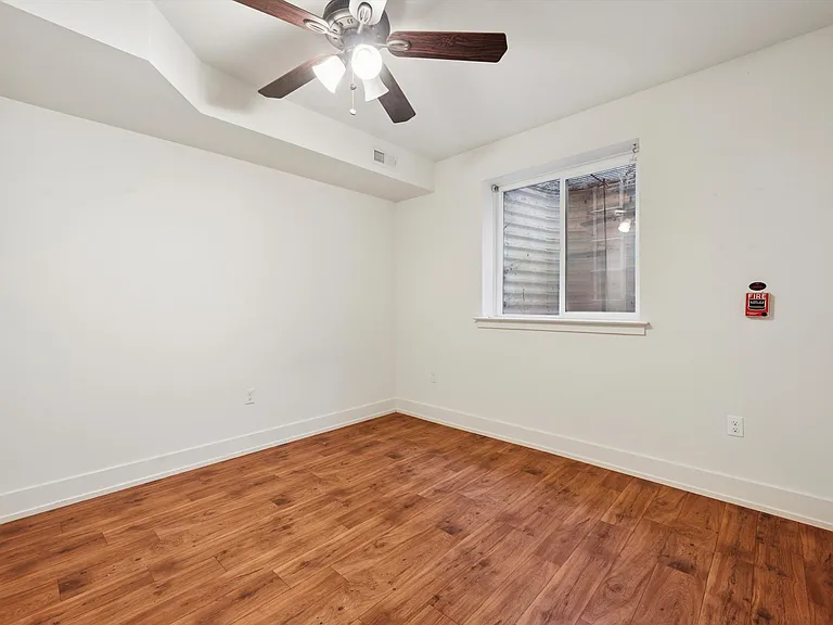 1505 W Master St #1 — Photo 4