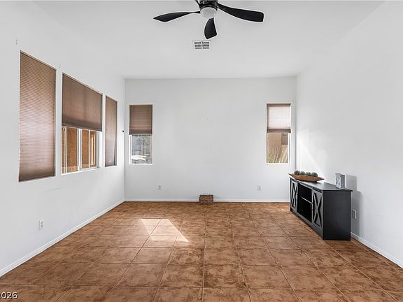 4th image of 688 Canfield Point Ave