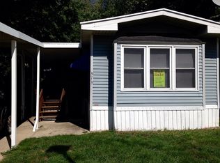 373 Kenlock St SE, Grand Rapids, MI 49548