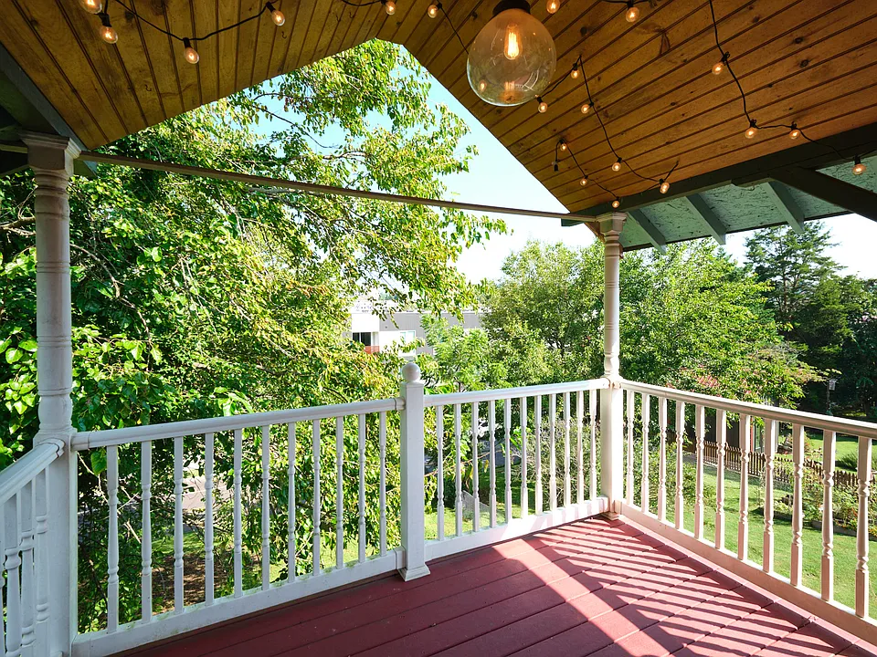 803 Phillips Ave #2