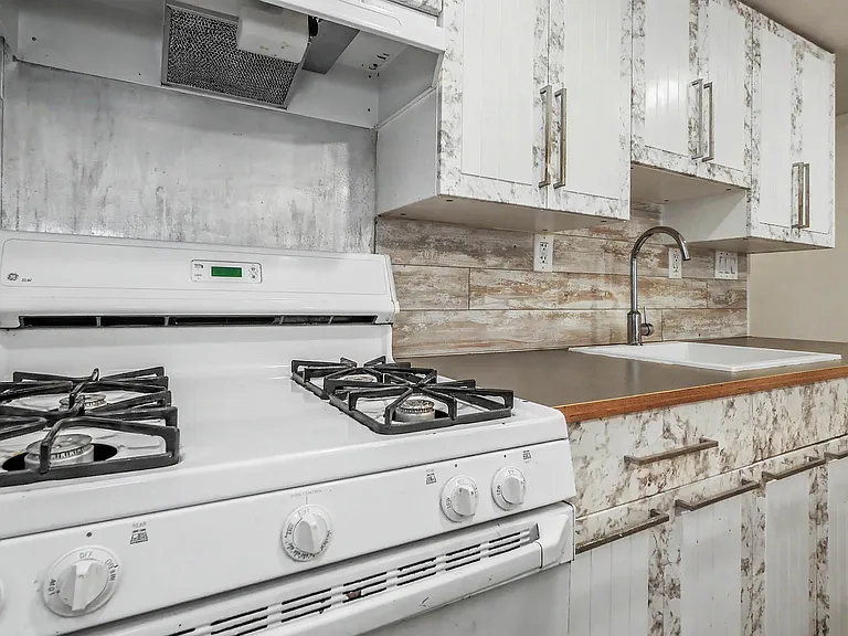 516 N Connecticut Ave #1 — Photo 11