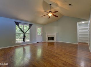 10889 Carter Lane Cv, Olive Branch, MS 38654