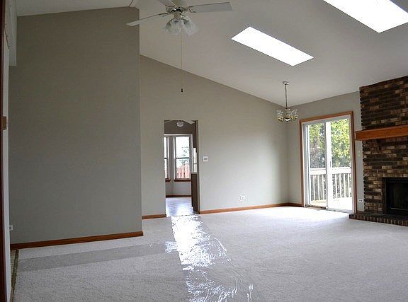 3rd image of 3132 Laconia Ln