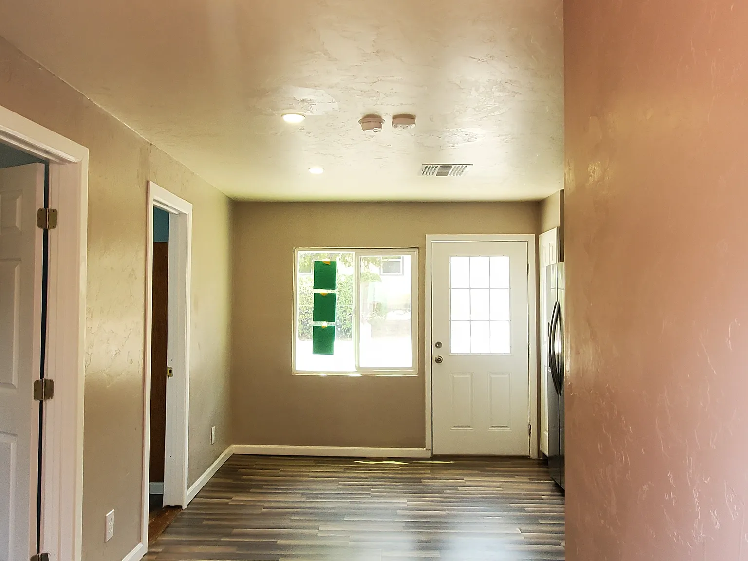 2 bed, 490 sqft, $1,250 — Photo 3